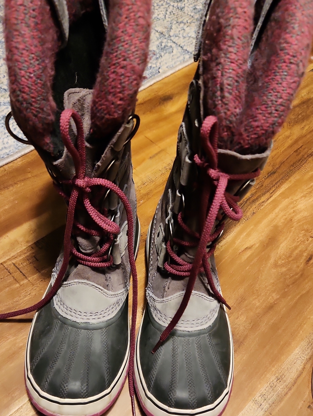 Sorel Women's Two-Tone Gray and Burgundy Winter Lace Boots